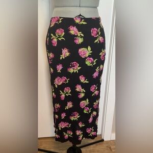 delias flower midi skirt with side zip and side slits size xs